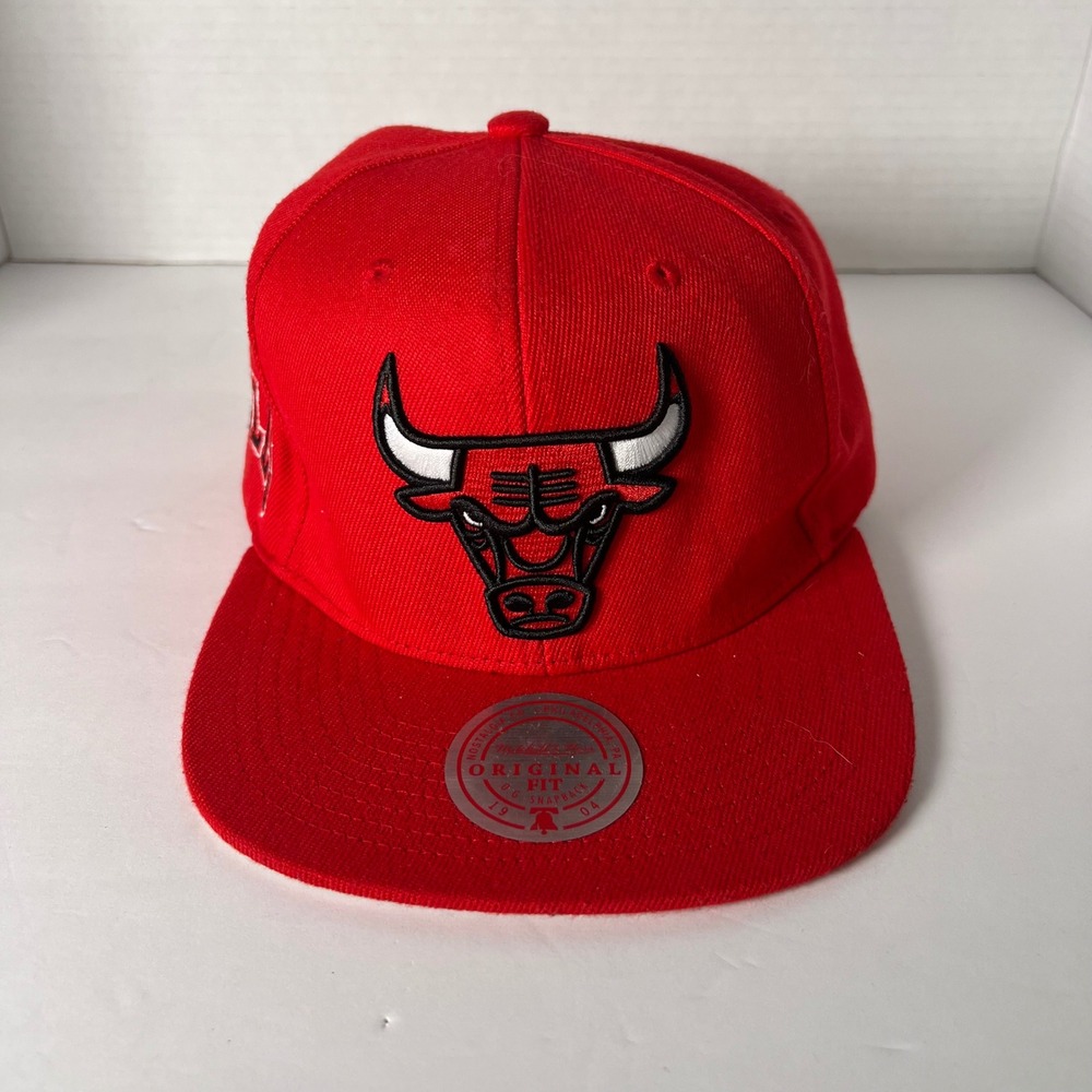 Mitchell Ness Red Chicago Bulls Snapback Hat‎ Original Fit NBA Basketball